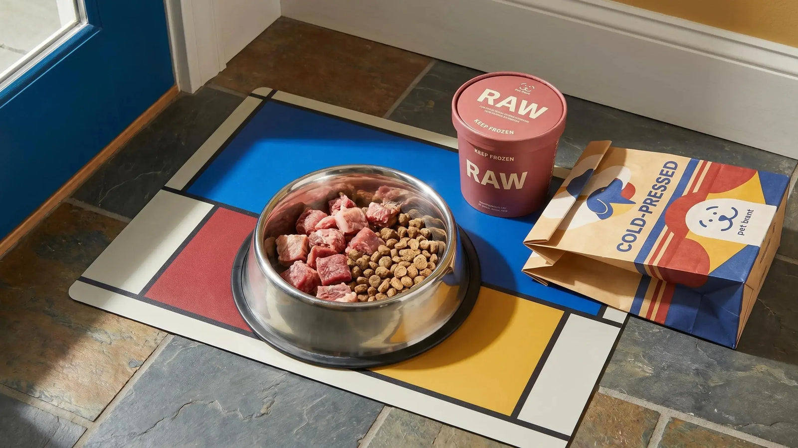 Can you mix cold pressed with raw food? Dog eating mixed meal for gut health